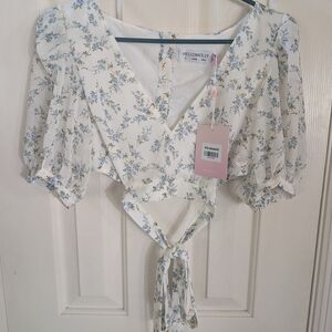 Hello Molly White & Blue Floral Tie-Back Puff Sleeve Crop Top